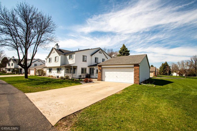 15862 Griffon Pa, Apple Valley, MN 55124
