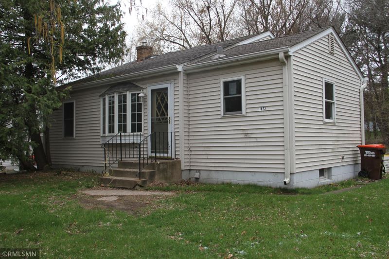 1873 Jackson St, Maplewood, MN 55117