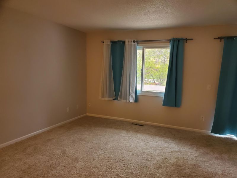 11138 Xavier Rd, Bloomington, MN 55437