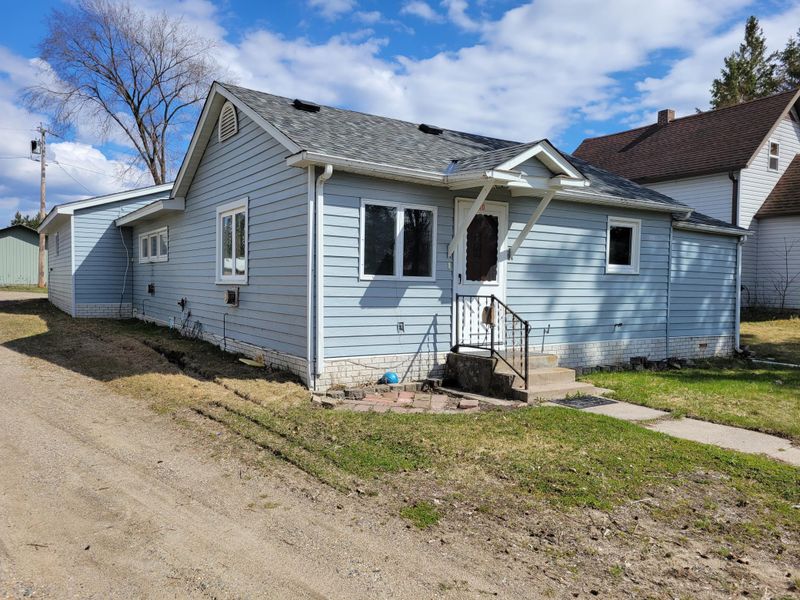 300 Huskie Blvd, Bigfork, MN 56628