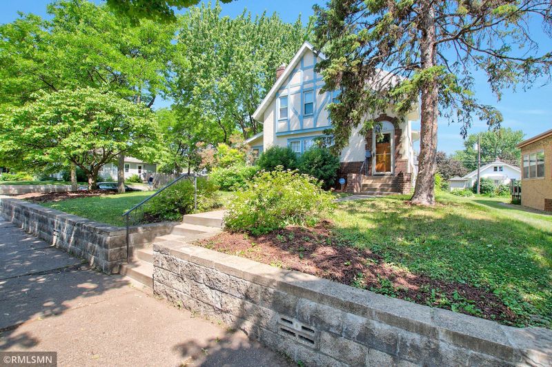 1123 Maryland Ave E, Saint Paul, MN 55106
