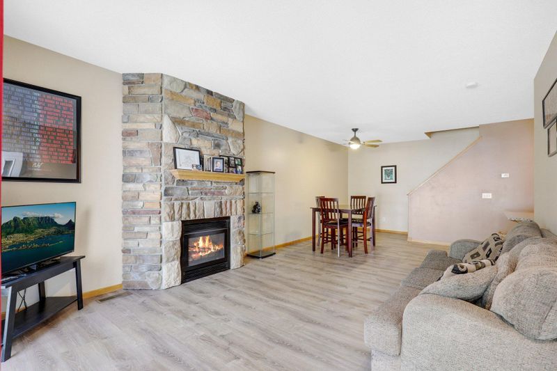 647 Roundhouse St, Shakopee, MN 55379