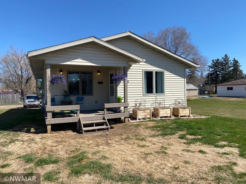 605 19th St, Bemidji, MN 56601