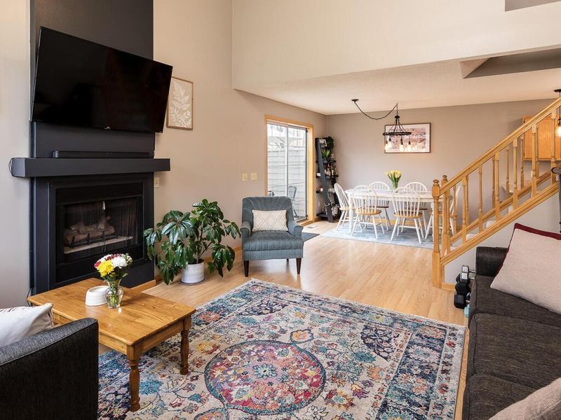12793 Edgewater Pa, Apple Valley, MN 55124