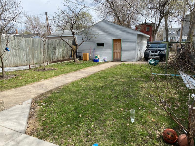 3821 Clinton Ave, Minneapolis, MN 55409