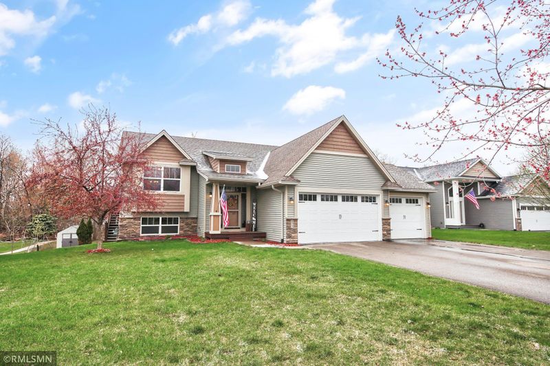 833 129th Ln NE, Blaine, MN 55434