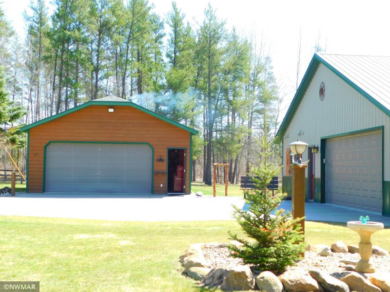 21637 380th St, Menahga, MN 56464