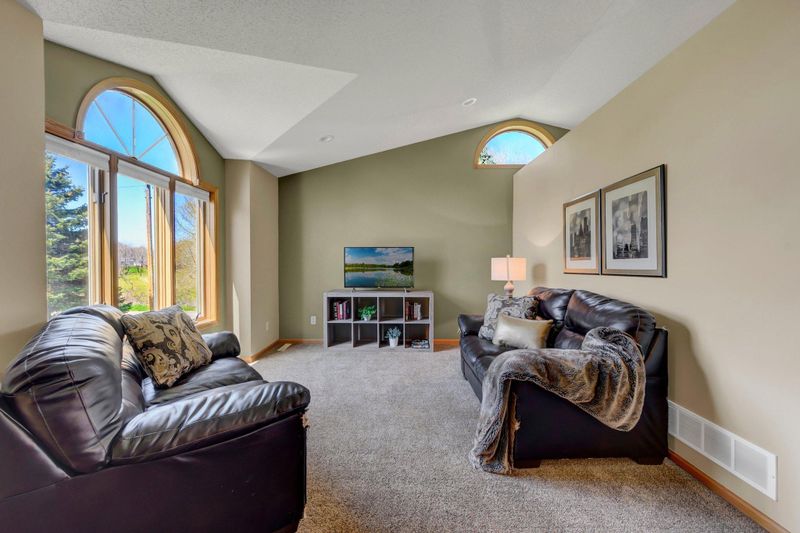 11771 4th St NE, Blaine, MN 55434