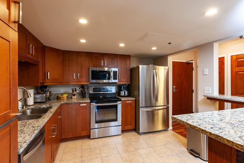 110 1st Ave NE #F905, Minneapolis, MN 55413