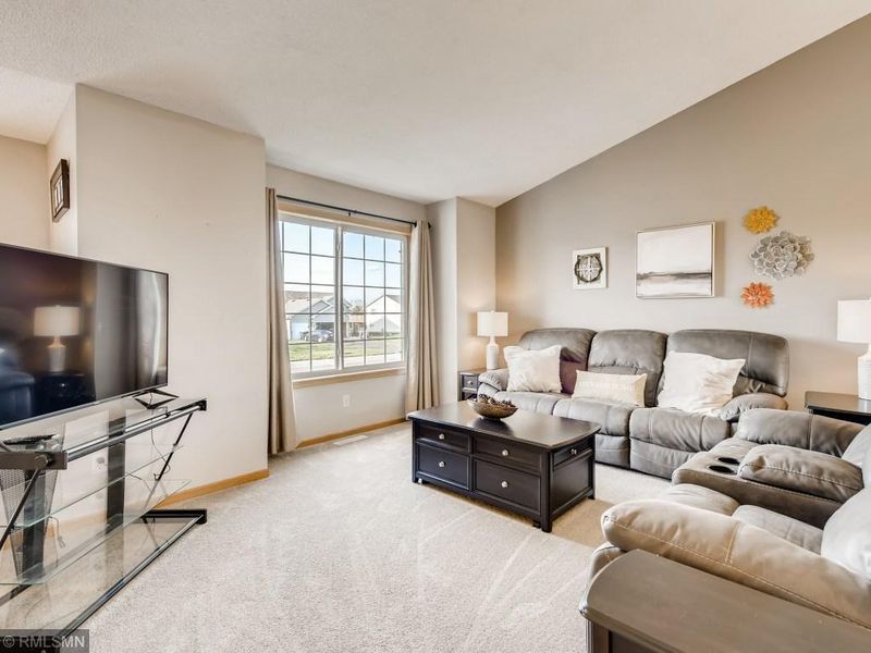 561 Marcia Dr, Big Lake, MN 55309