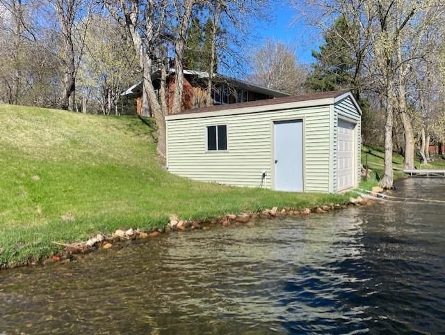 1736 Sunny Vale Ln, Centuria, WI 54824