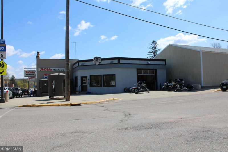 529 Main St, Henderson, MN 56044