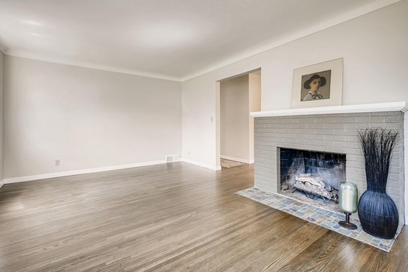 260 Belvidere St E, Saint Paul, MN 55107