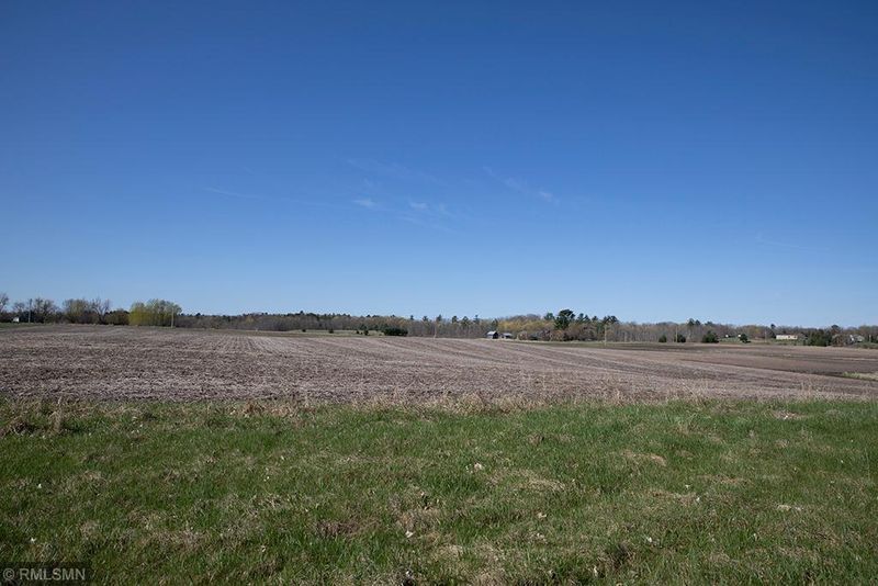 28.597 Deer Dr, Rush City, MN 55069