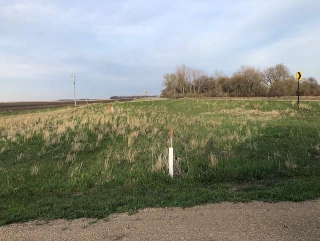 1675 County Rd 111, Lake Benton, MN 56149