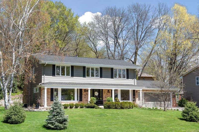 5804 Kemrich Dr, Edina, MN 55439