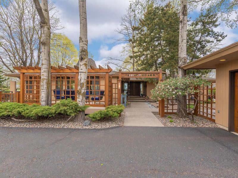 700 Old Beach Ln, Waconia, MN 55387