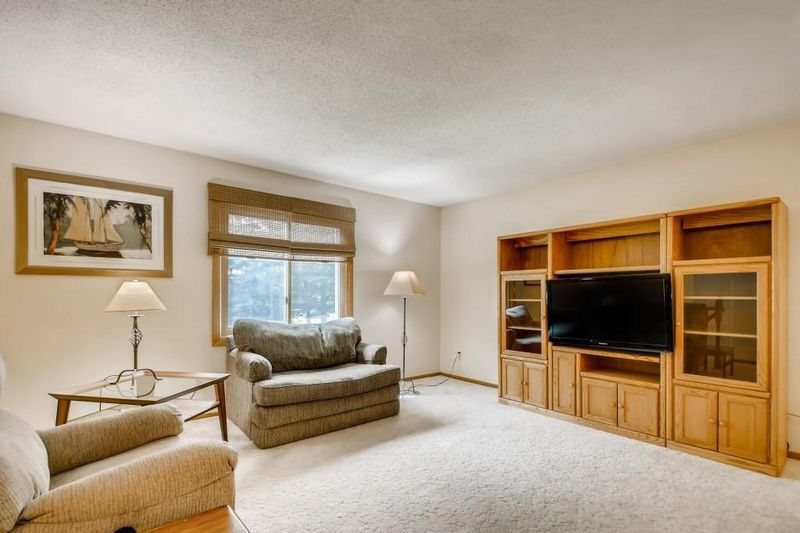 5830 Covington Ln, Minnetonka, MN 55345