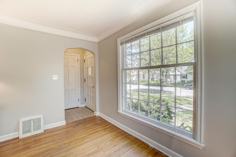 5428 Bryant Ave S, Minneapolis, MN 55419