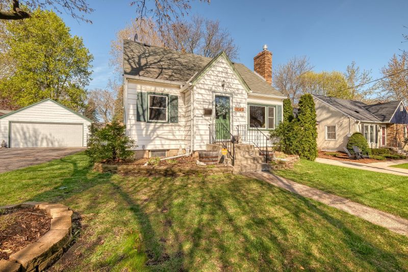 1047 Ohio St, West Saint Paul, MN 55118