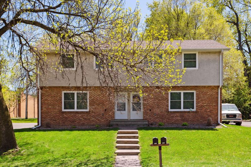 780-782 Larpenteur Ave E, Saint Paul, MN 55117