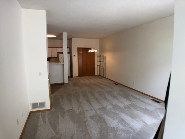 17838 Cobblestone Way, Eden Prairie, MN 55347