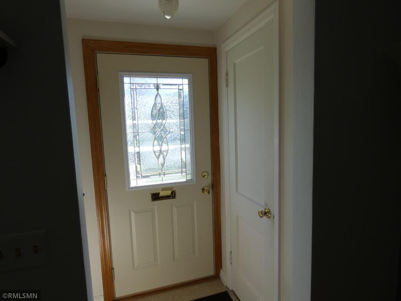 839 Ashland St S, Cambridge, MN 55008