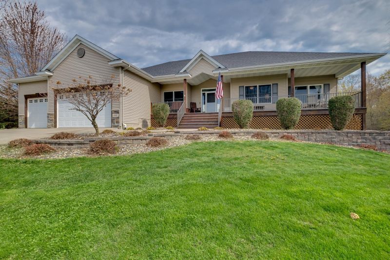 4466 Miller View Rd, Elko, MN 55020