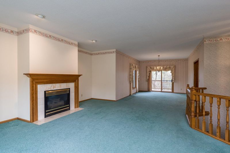 140 Greenwood Dr, Mankato, MN 56001