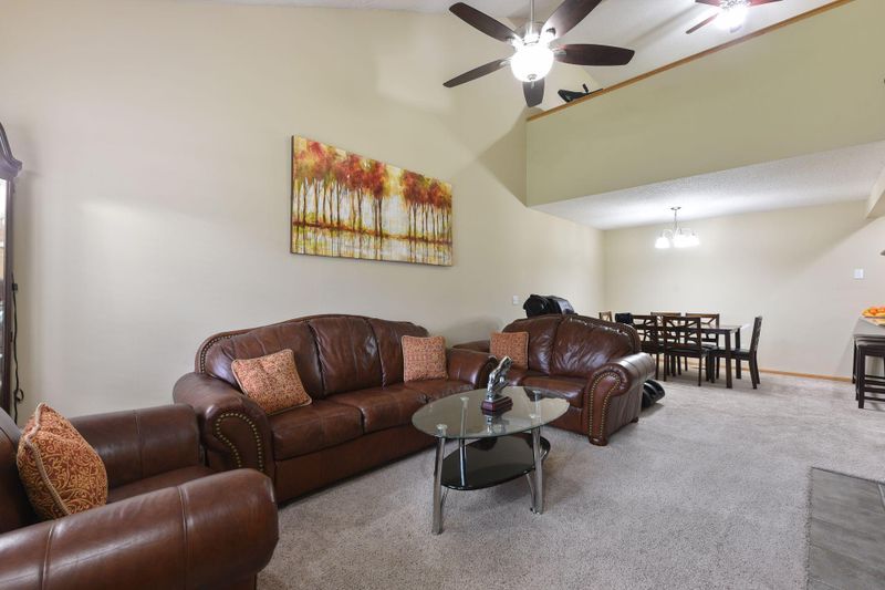 2343 Affirmed Dr, Shakopee, MN 55379