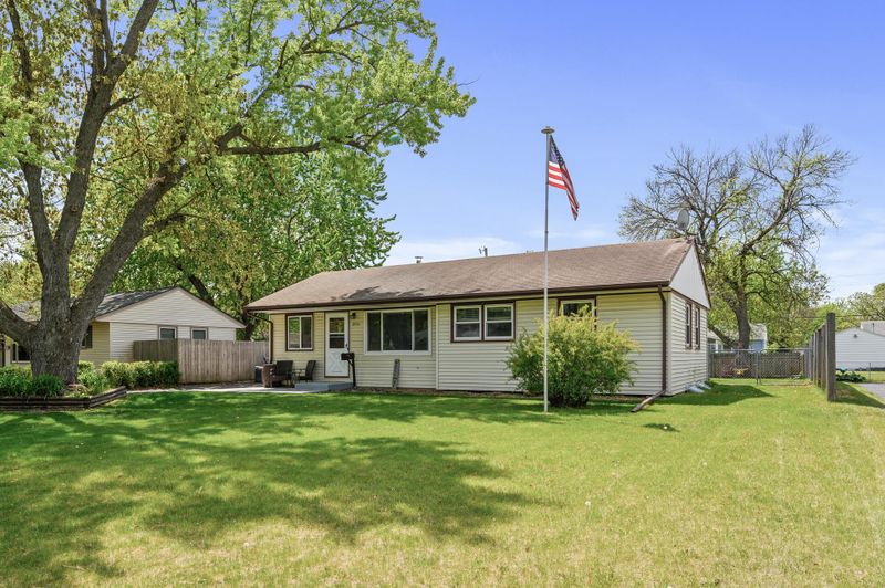 8520 10th Ave S, Bloomington, MN 55420
