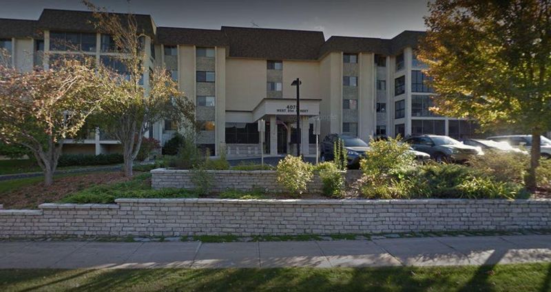 4075 W 51st St #411, Edina, MN 55424