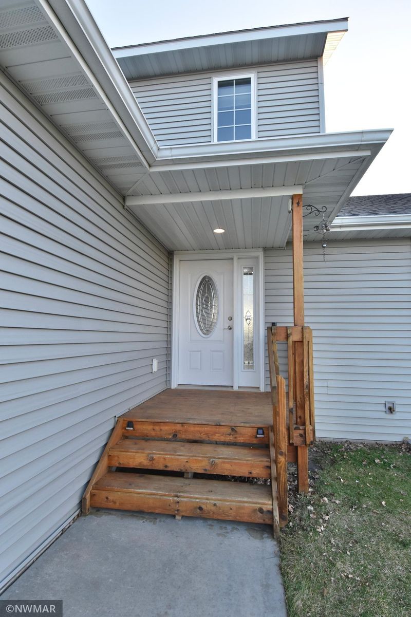 2001 Washington Ave, Thief River Falls, MN 56701