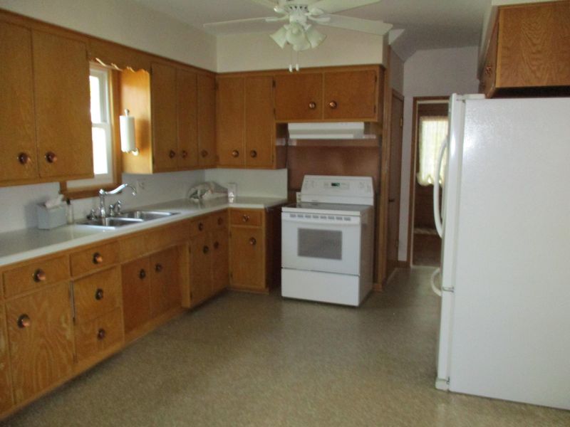 821 Ohio St, Saint Paul, MN 55107