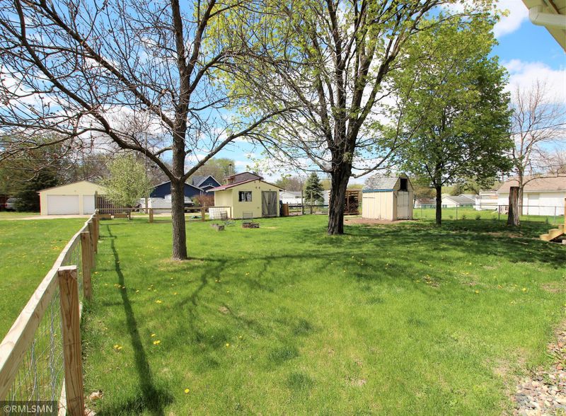 1210 6th St N, Cannon Falls, MN 55009