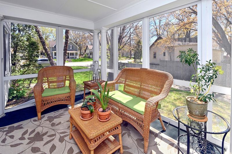 233 River St S, Delano, MN 55328