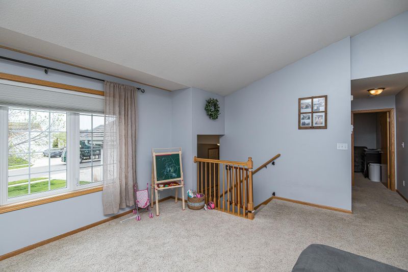 6004 Shetland Dr NW, Rochester, MN 55901