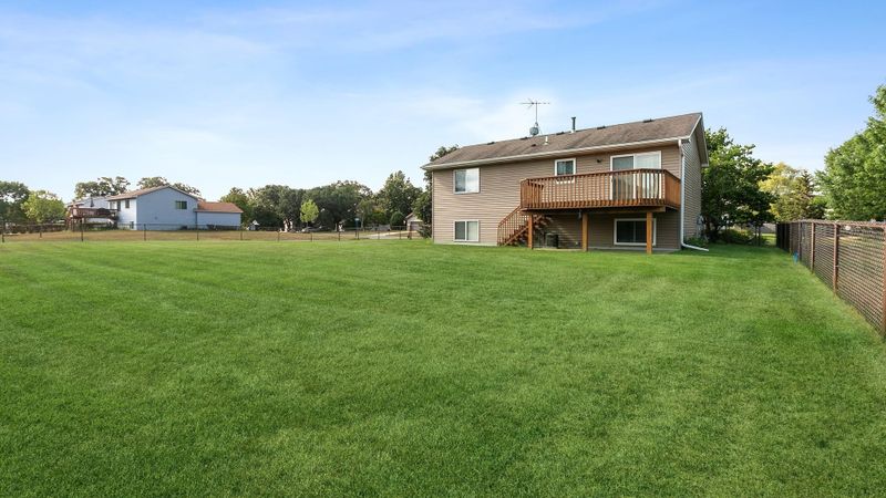 4575 Pondview Dr, Big Lake, MN 55309