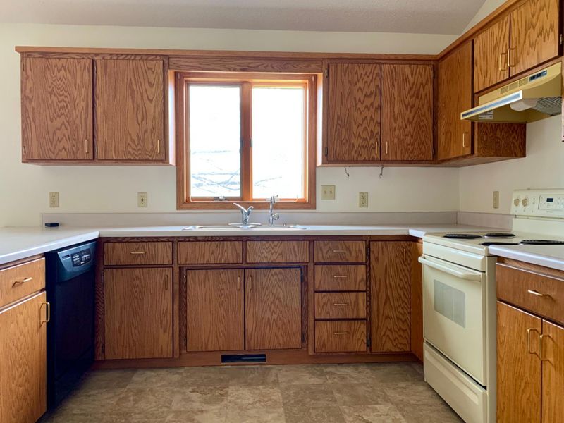 401 6th St E, Herman, MN 56248