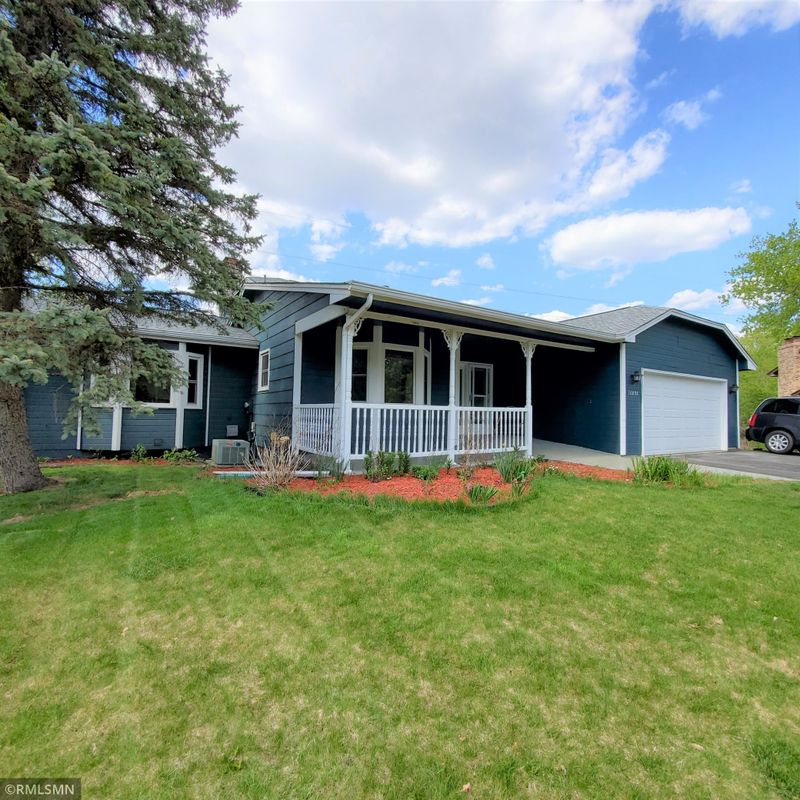 10898 Yellow Pine St NW, Coon Rapids, MN 55433