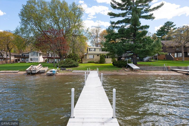 2579 S Shore Blvd, White Bear Lake, MN 55110