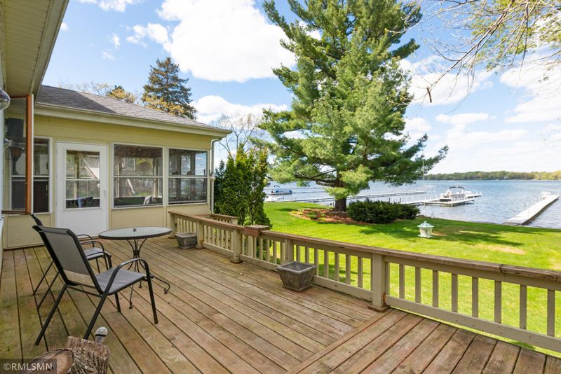 2579 S Shore Blvd, White Bear Lake, MN 55110