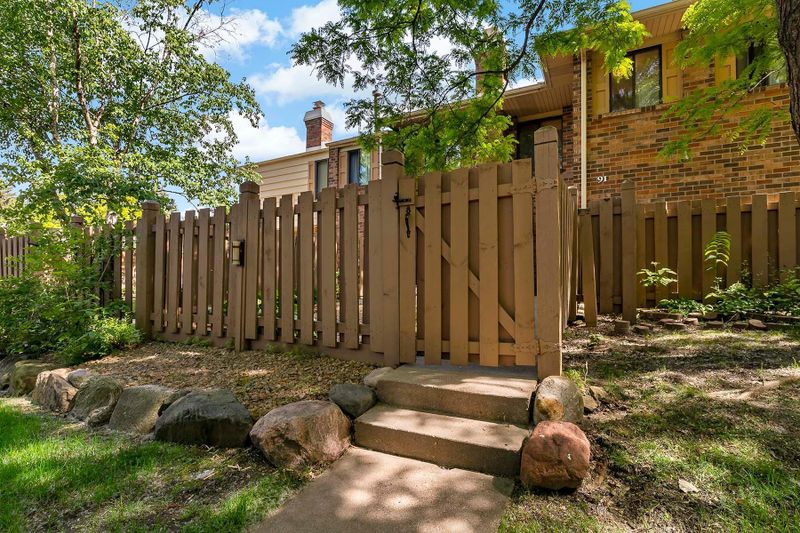 3620 Independence Ave S #91, Saint Louis Park, MN 55426