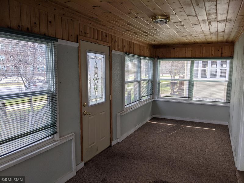 920 3rd St, International Falls, MN 56649