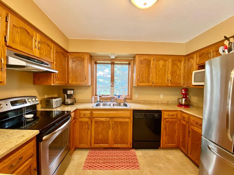 5659 W Oakes Dr, Saint Cloud, MN 56303