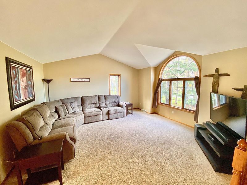 5659 W Oakes Dr, Saint Cloud, MN 56303