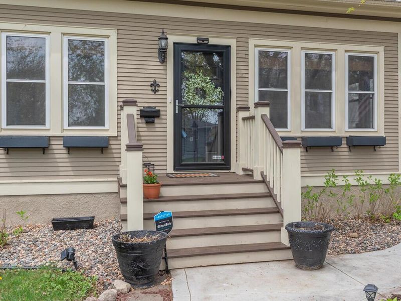 211 Spruce Ave NW, Montgomery, MN 56069
