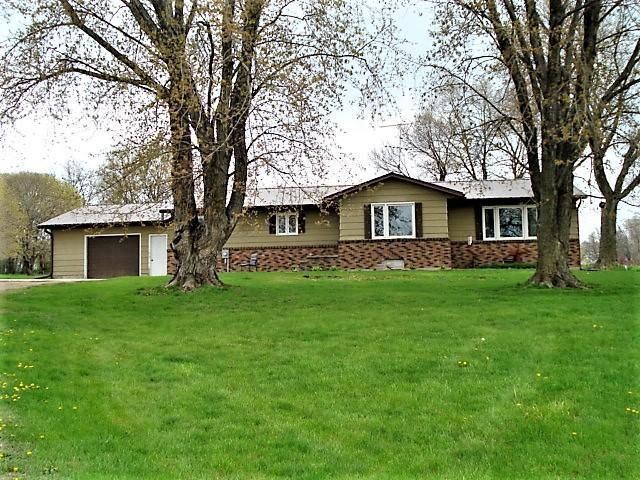 2498 50th St, Fairmont, MN 56031