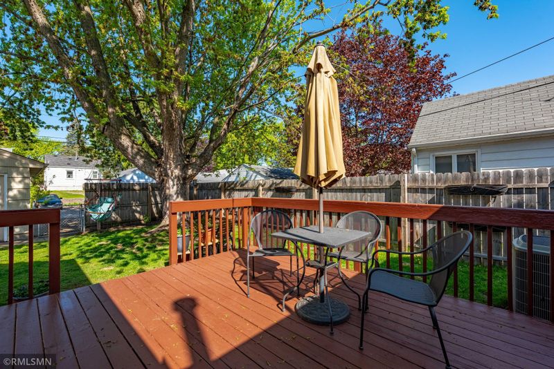 5916 Thomas Ave S, Minneapolis, MN 55410