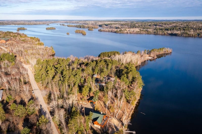 859 N Pioneer Rd, Ely, MN 55731